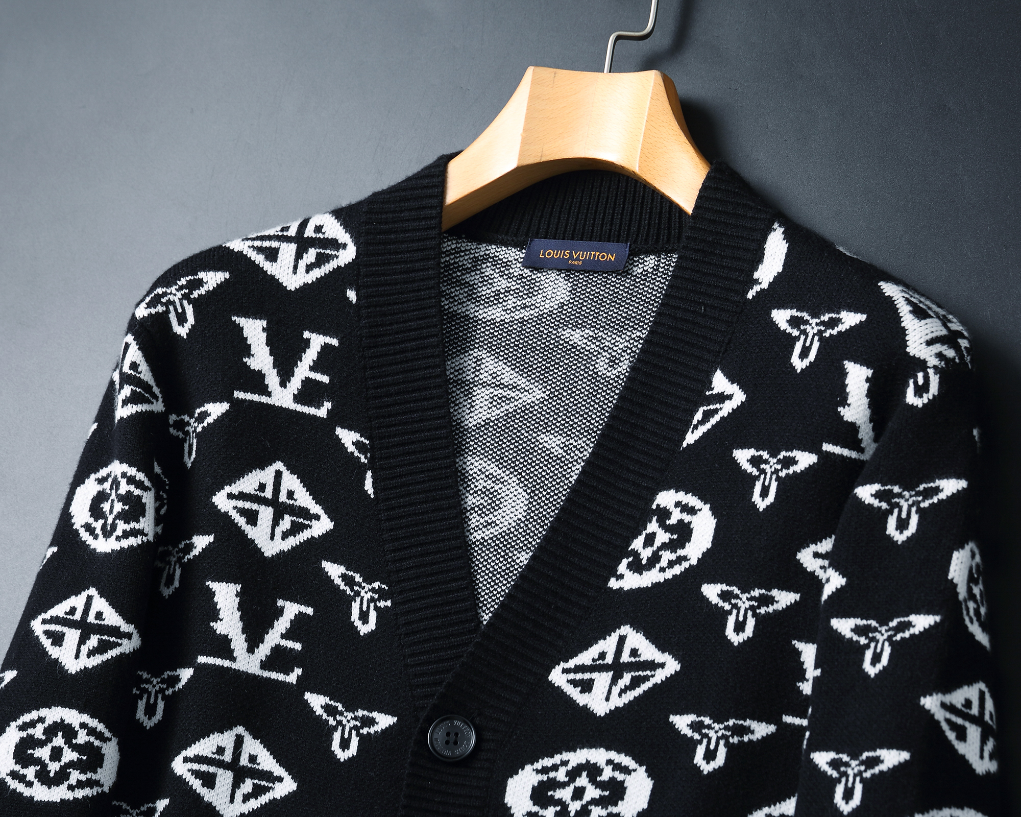 Louis Vuitton Sweaters